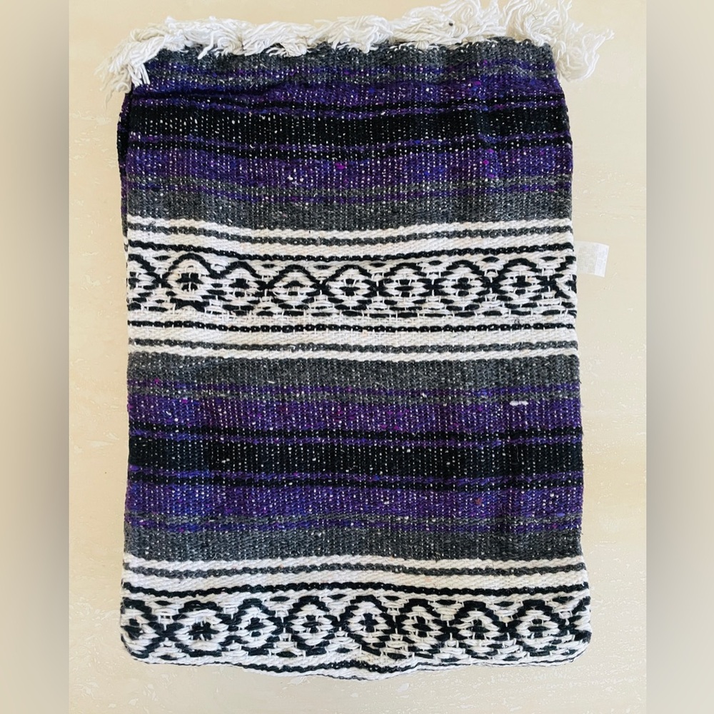 New Molina Handmade Premium Mexican Yoga Meditation Mat Blanket Throw 74" x 52"